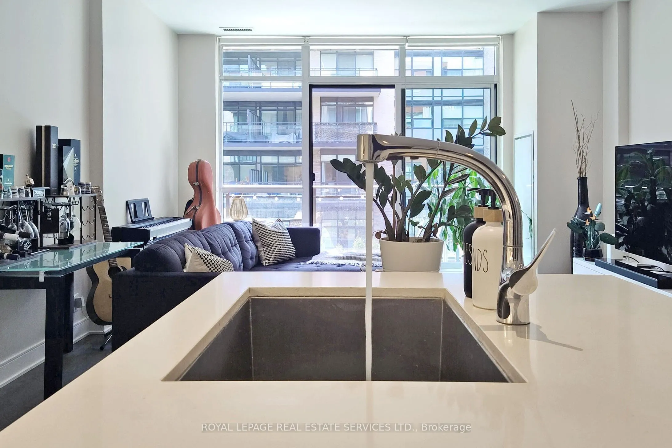 1575 Lakeshore Road W, #135