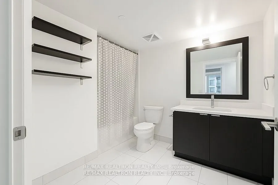 7 Mabelle Avenue, #2701