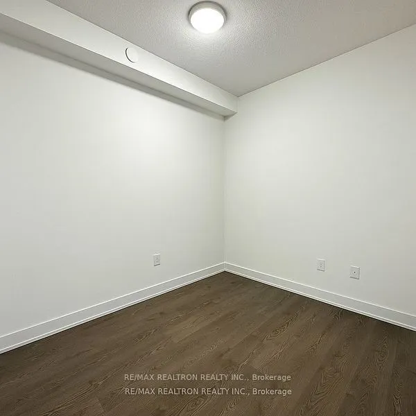 7 Mabelle Avenue, #2701
