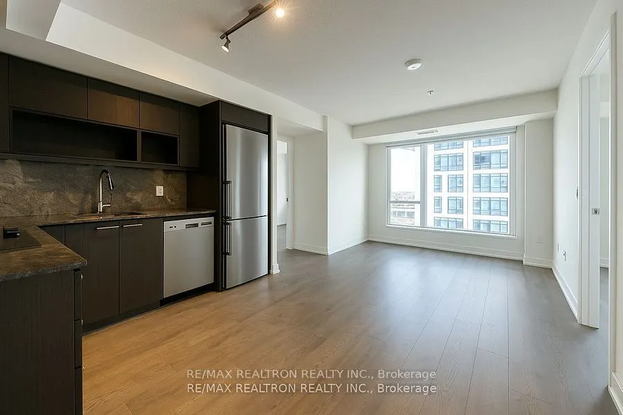 7 Mabelle Avenue, #2701