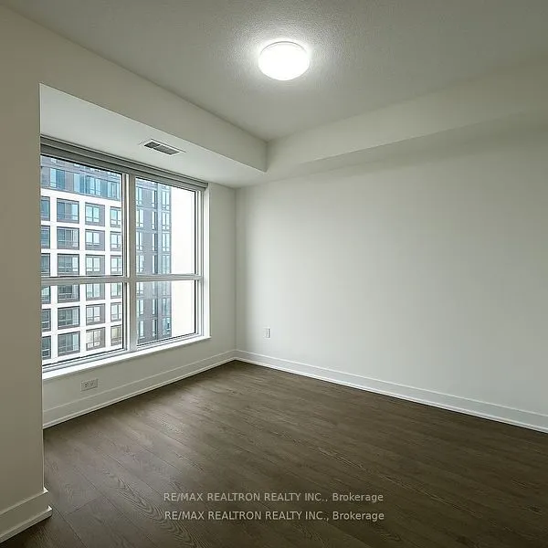 7 Mabelle Avenue, #2701