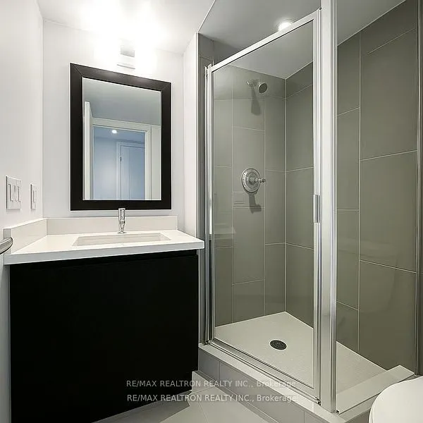 7 Mabelle Avenue, #2701