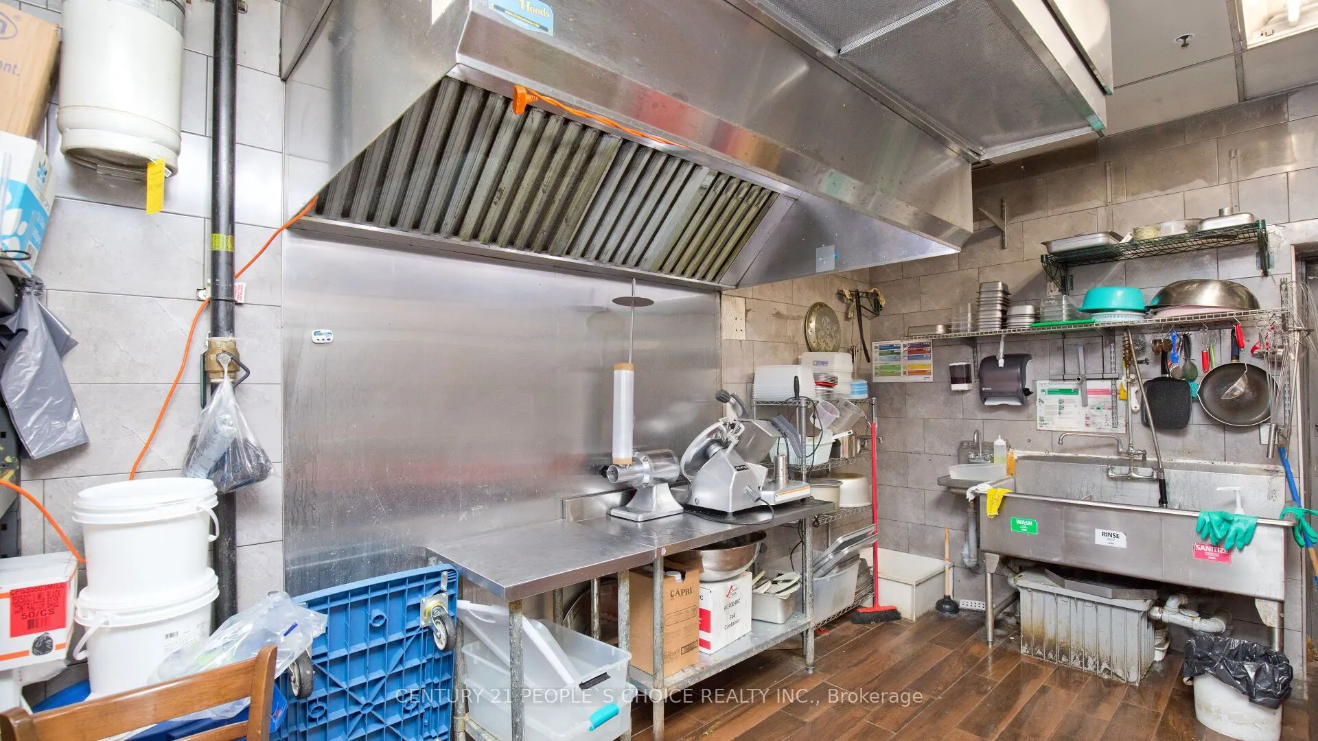 2558 Finch Avenue W, #8A