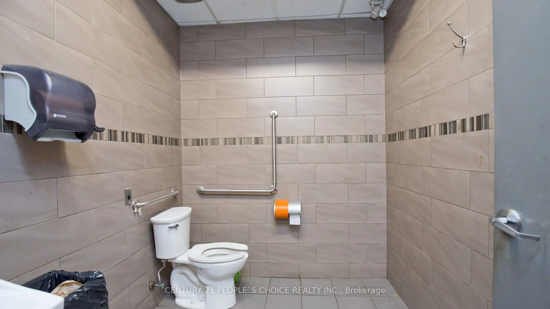 2558 Finch Avenue W, #8A