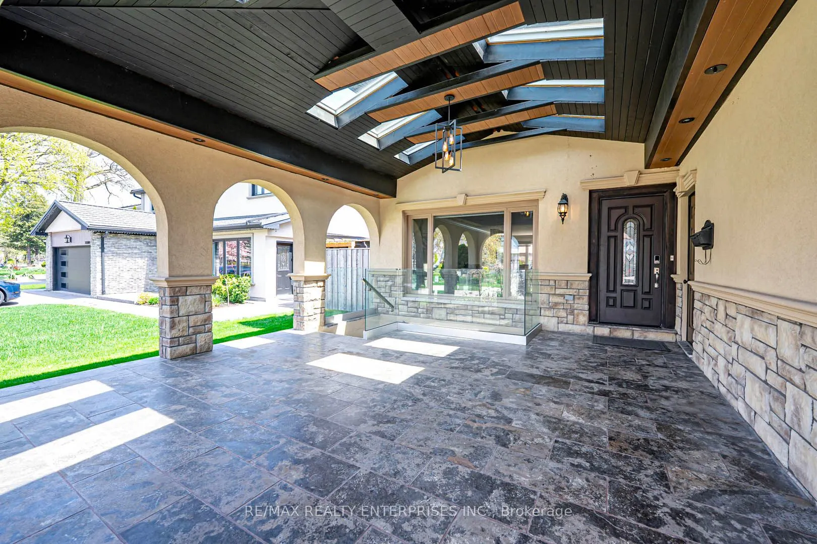 2344 Kenbarb Road