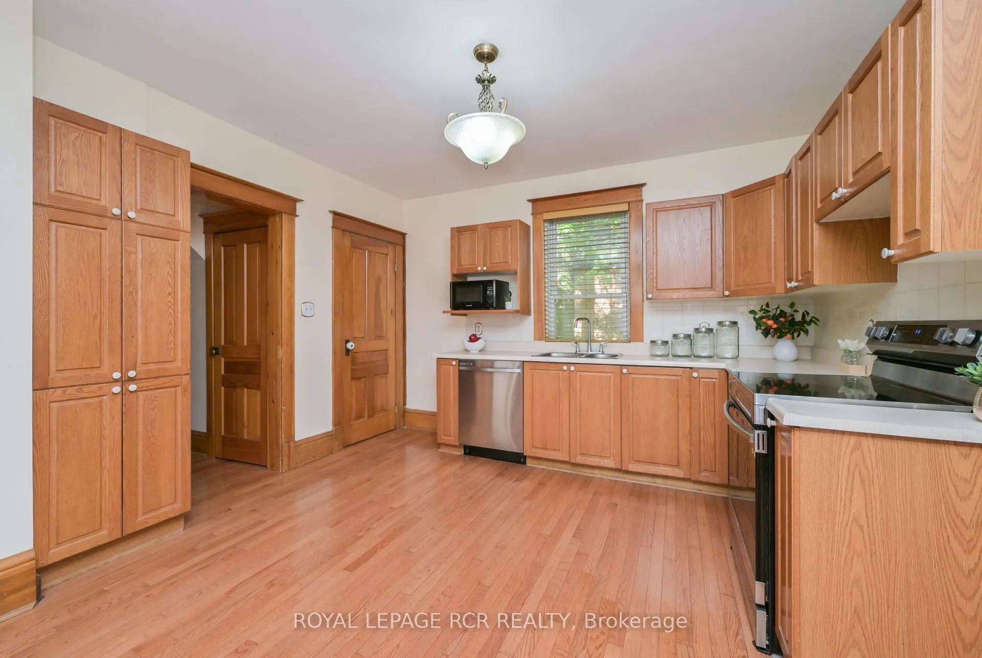 12 Third Avenue