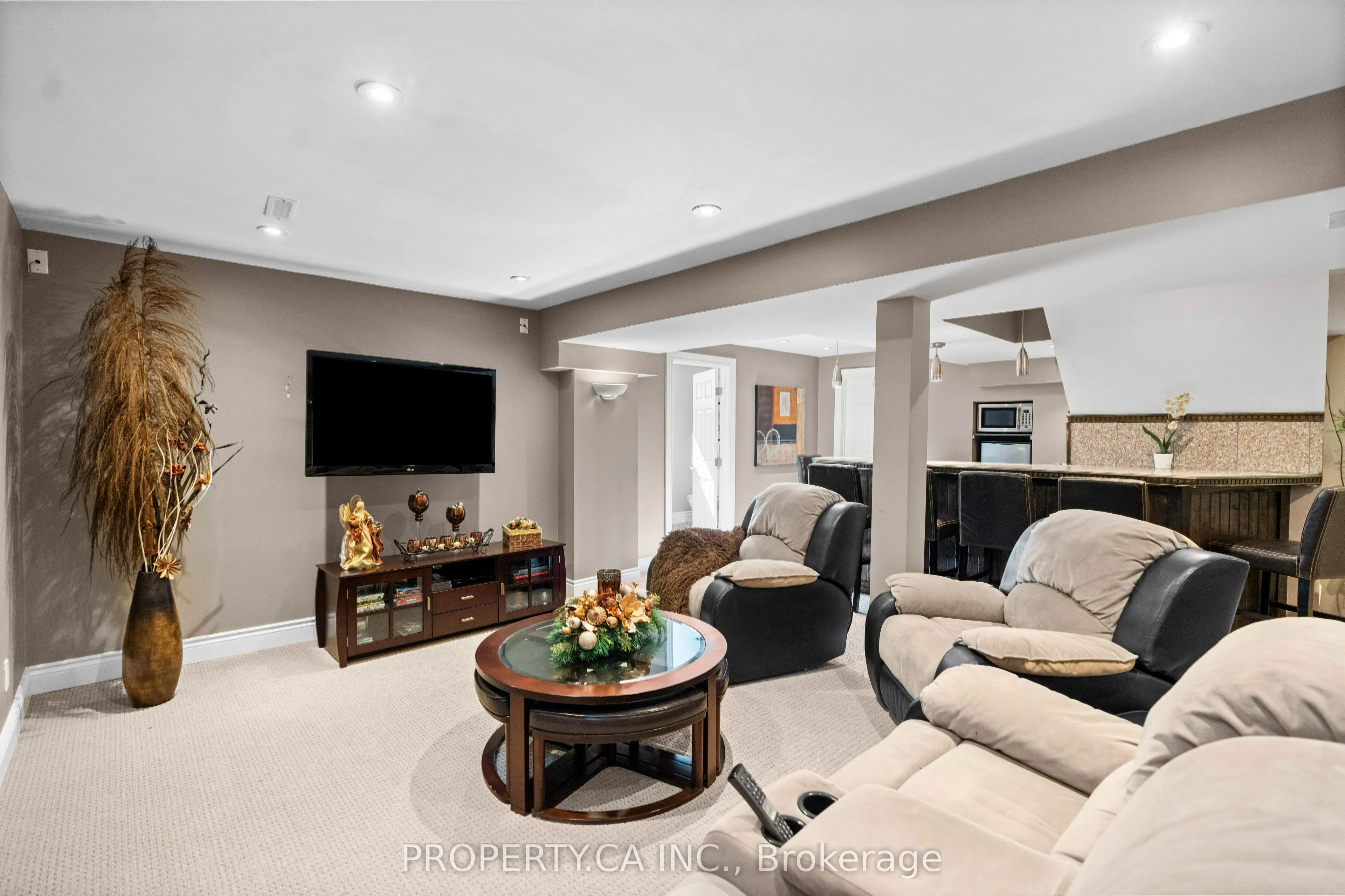 2536 Birch Crescent