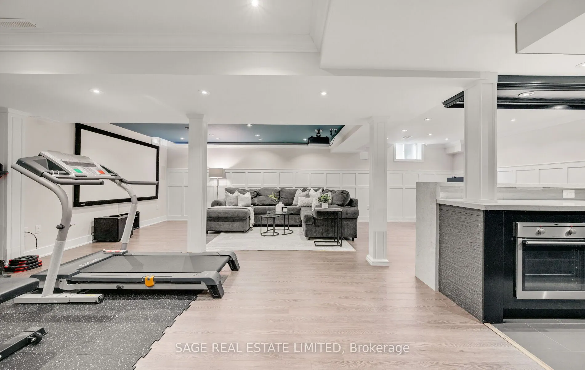 3911 Rosanna Drive