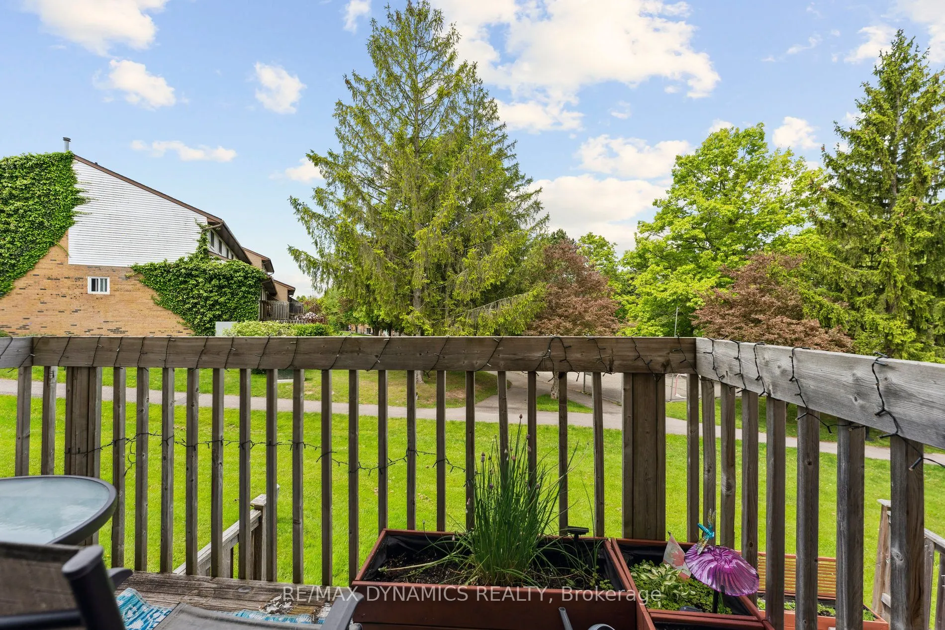 82 Lynden Circle, #73