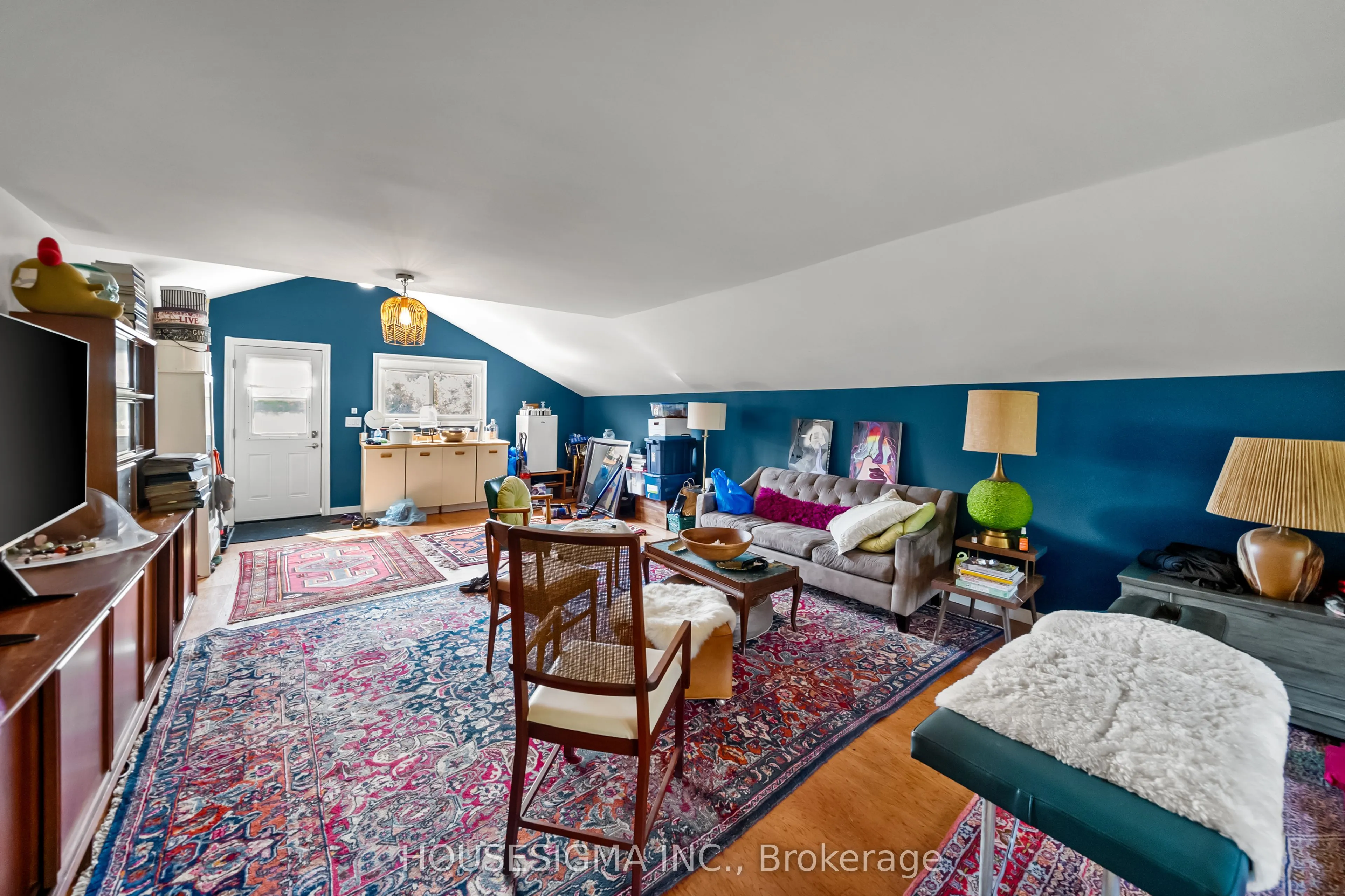 2701 Embleton Road