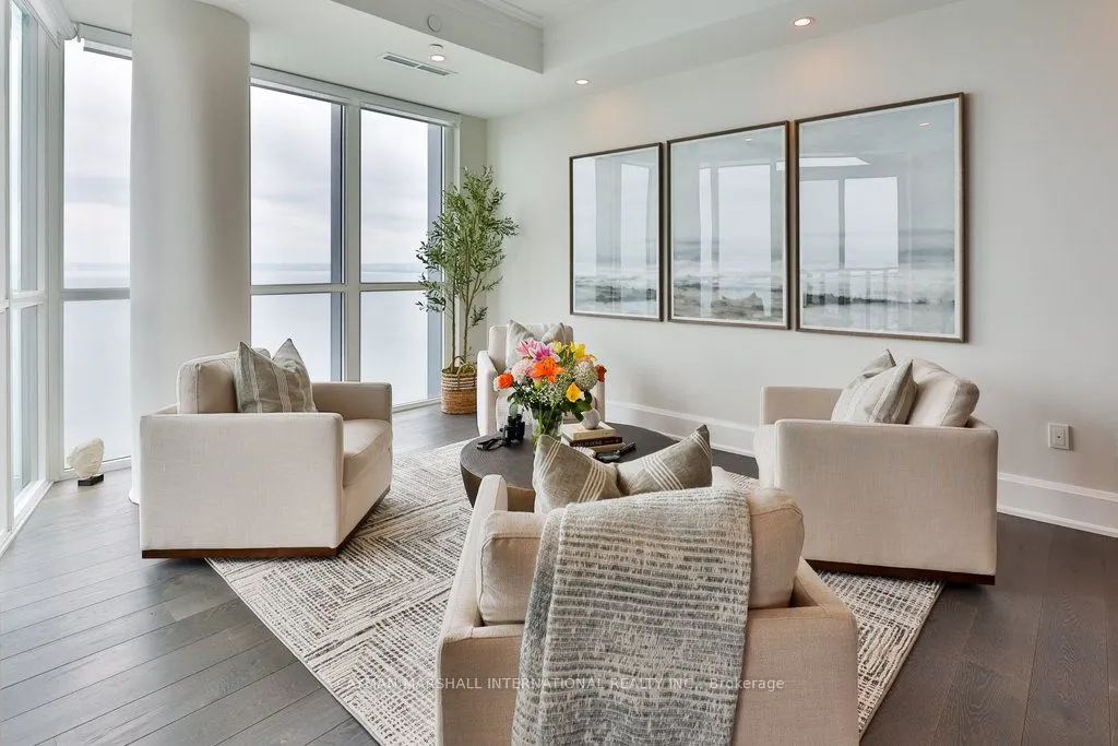 2060 Lakeshore Road, #2101