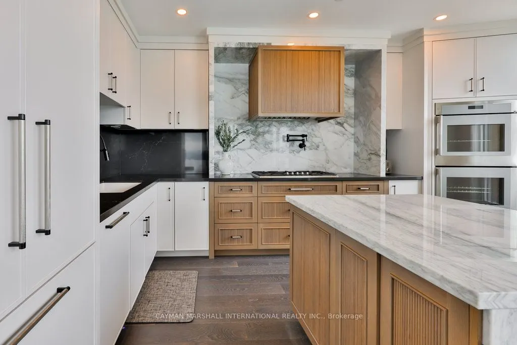 2060 Lakeshore Road, #2101