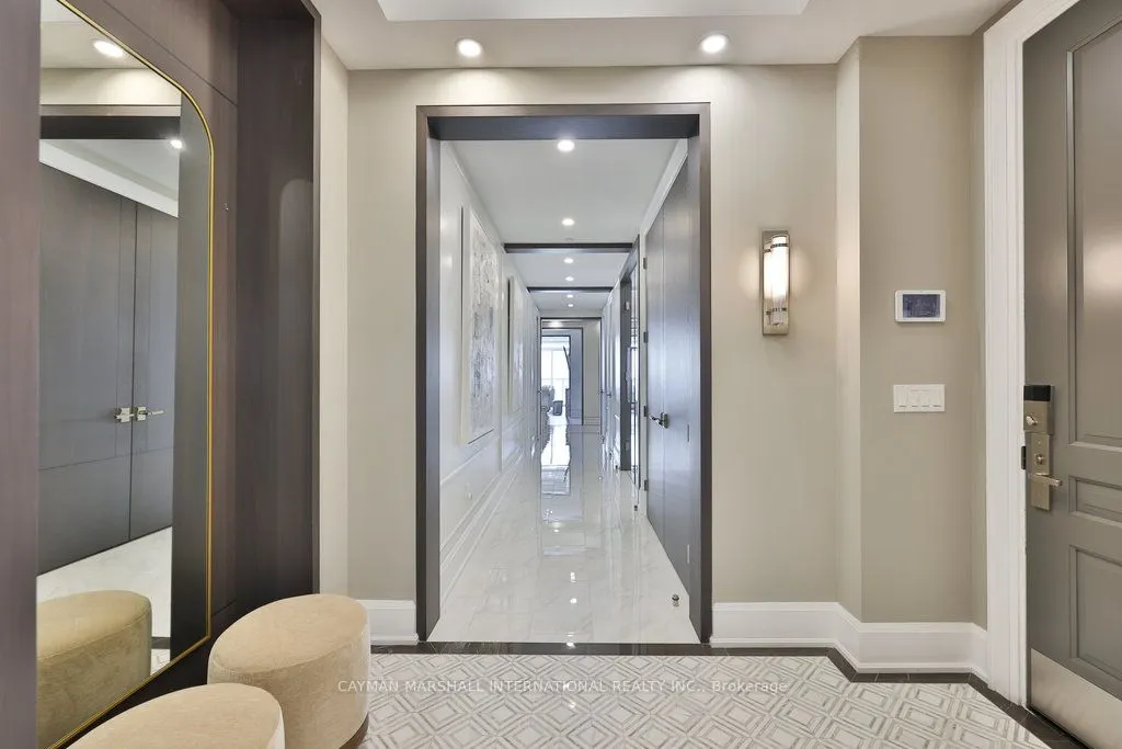 2060 Lakeshore Road, #2101