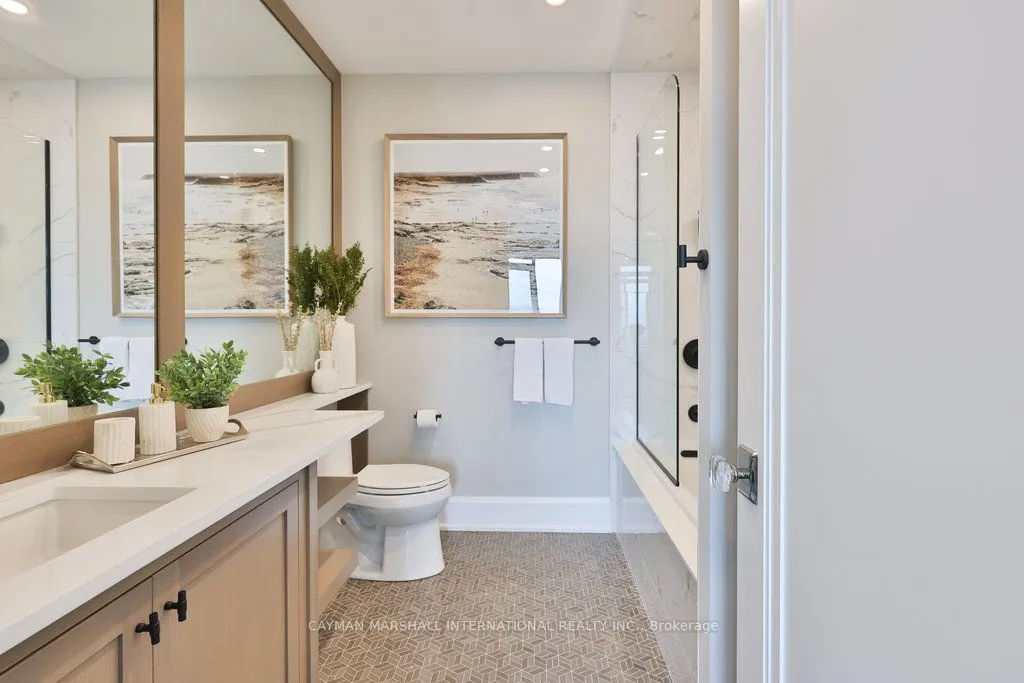 2060 Lakeshore Road, #2101