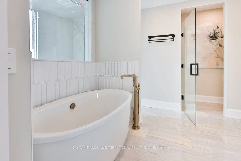 2060 Lakeshore Road, #2101