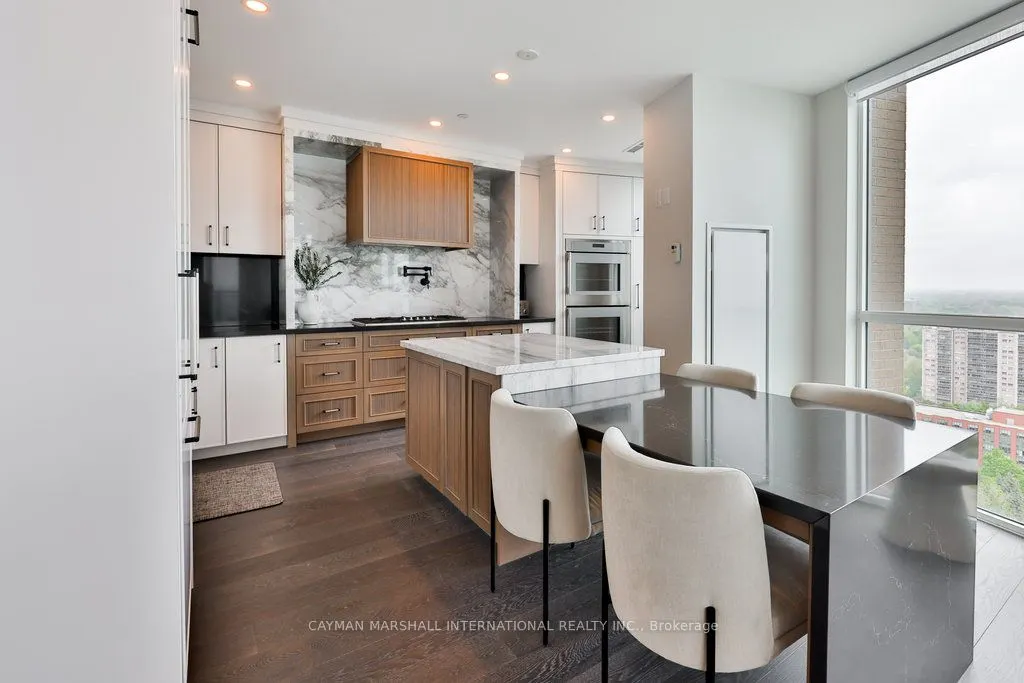 2060 Lakeshore Road, #2101