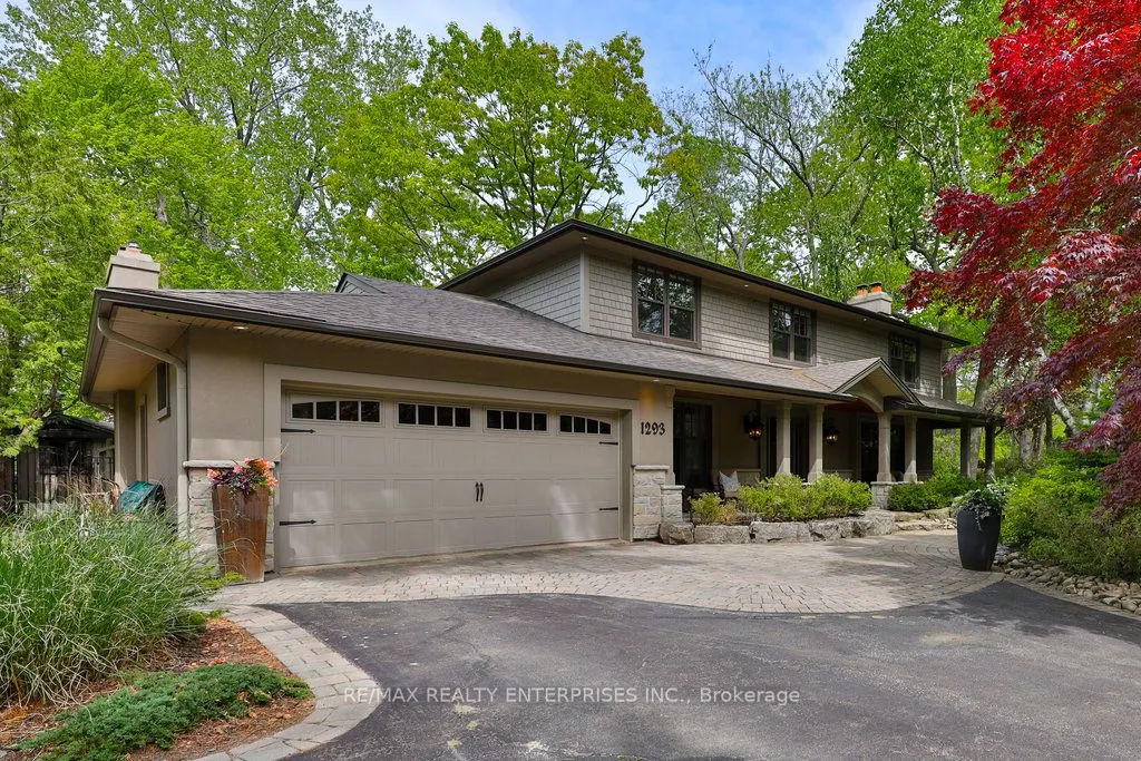 1293 Greenoaks Drive