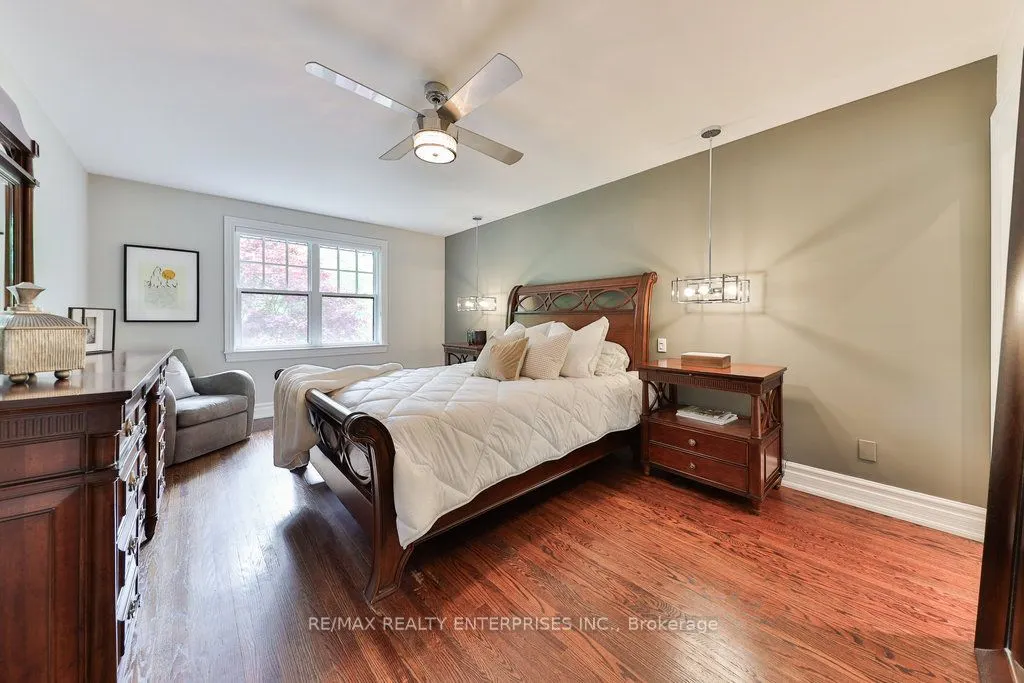 1293 Greenoaks Drive