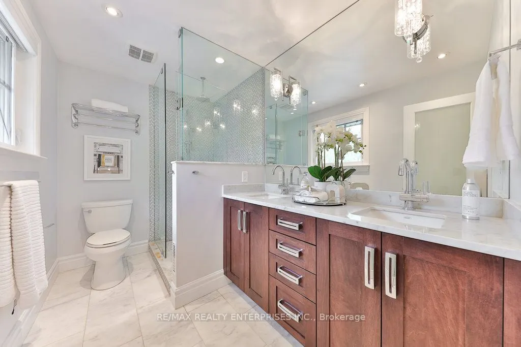 1293 Greenoaks Drive