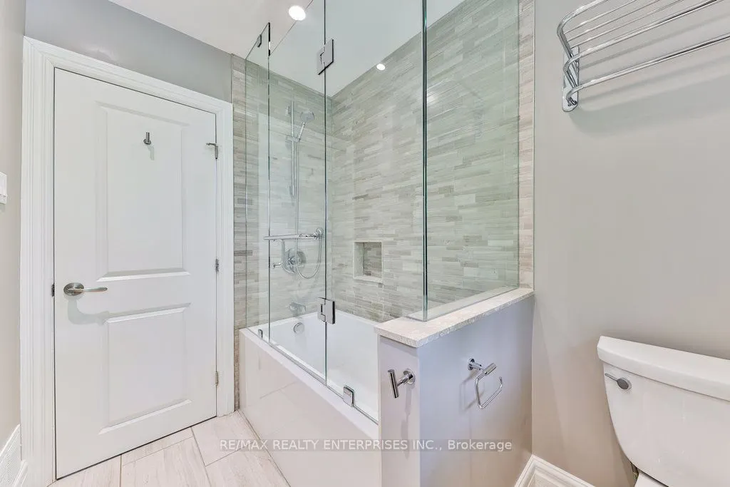 1293 Greenoaks Drive