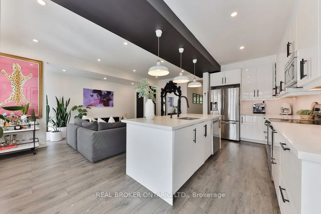 1456 Haws Crescent