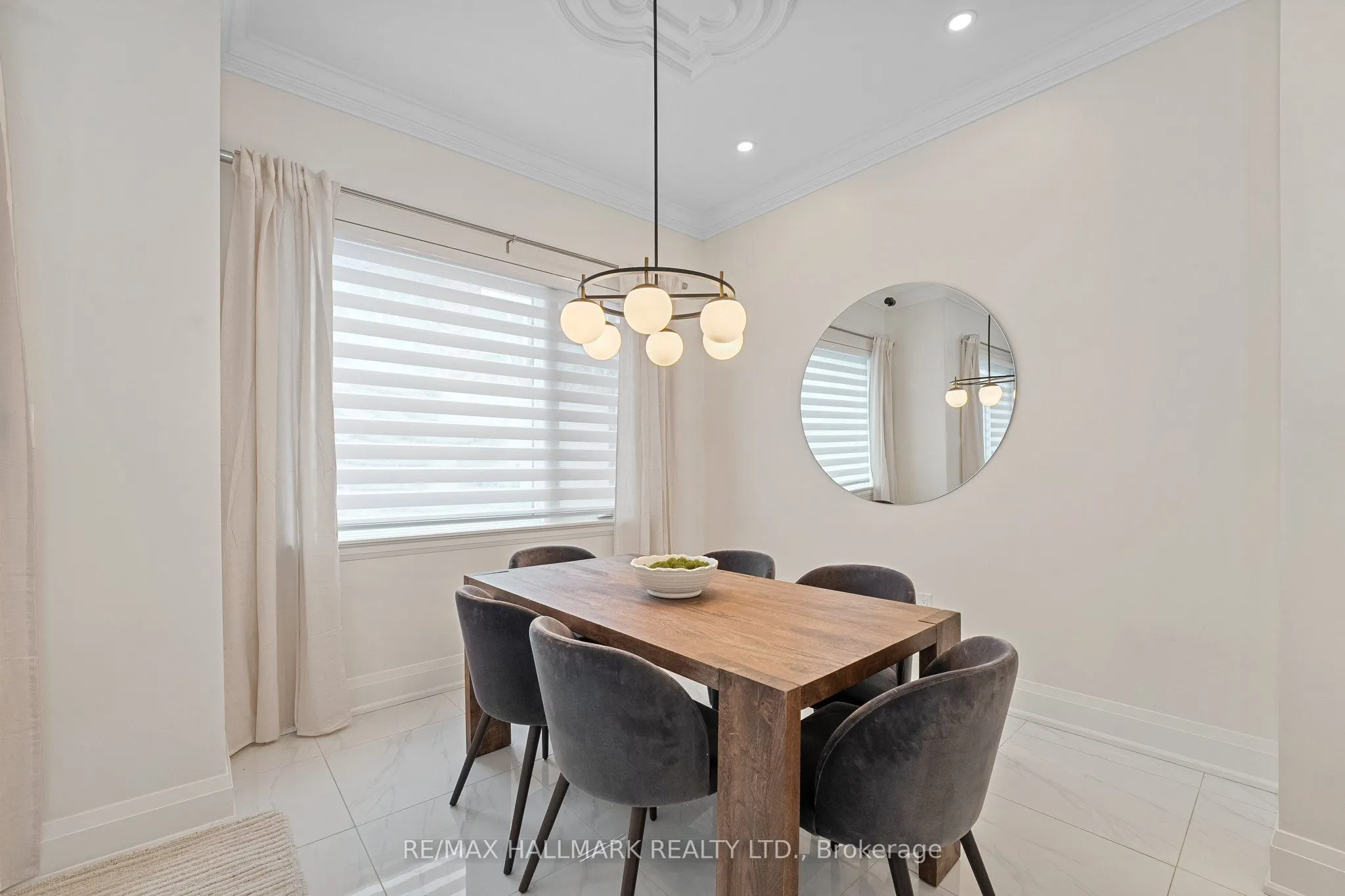 129 High Street W, #129