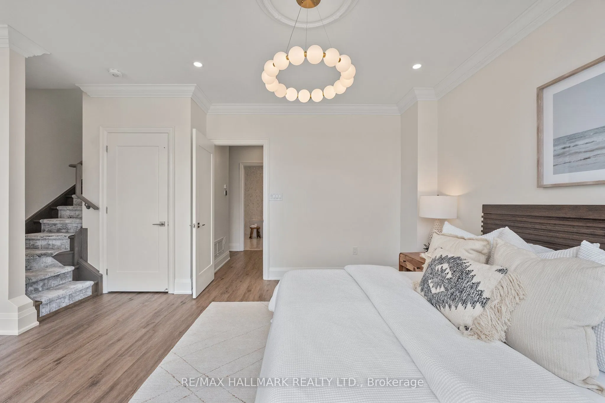 129 High Street W, #129