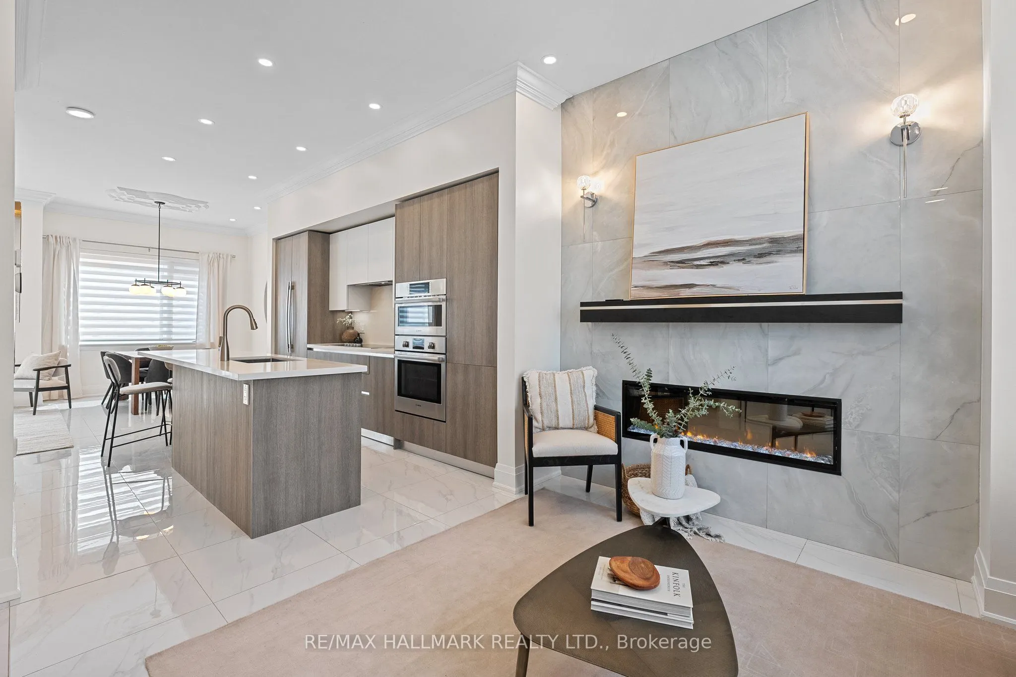 129 High Street W, #129