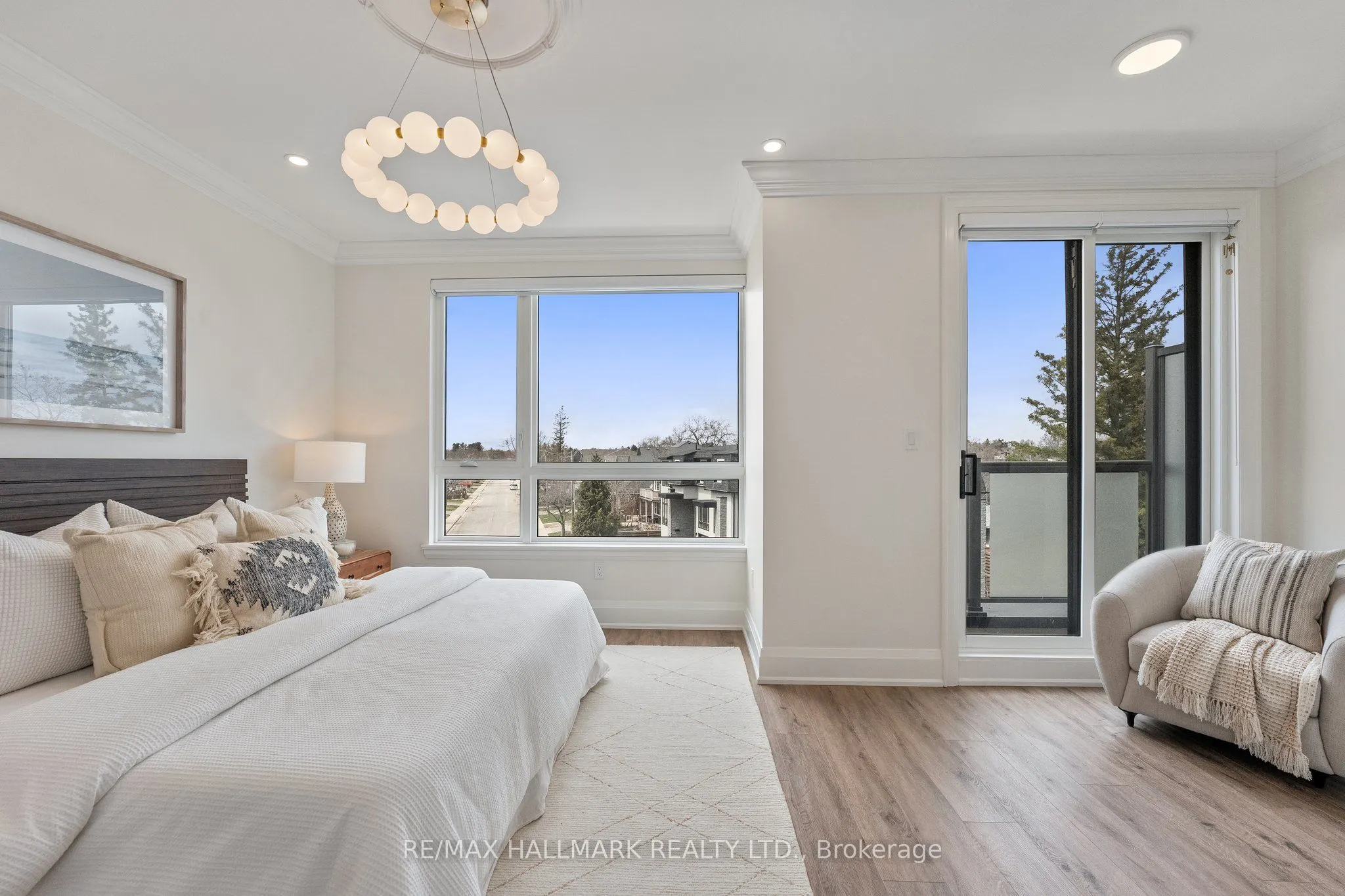 129 High Street W, #129