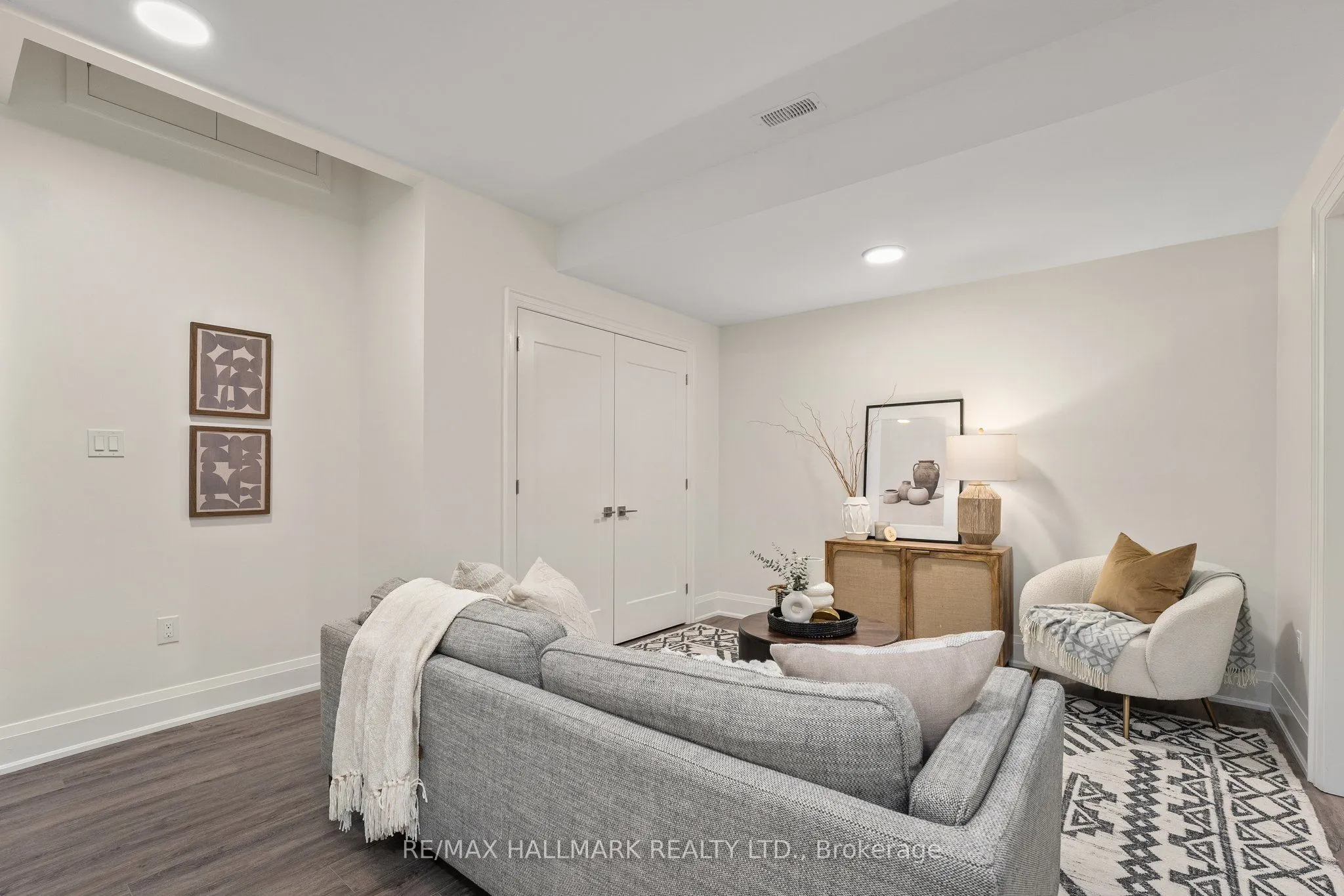 129 High Street W, #129