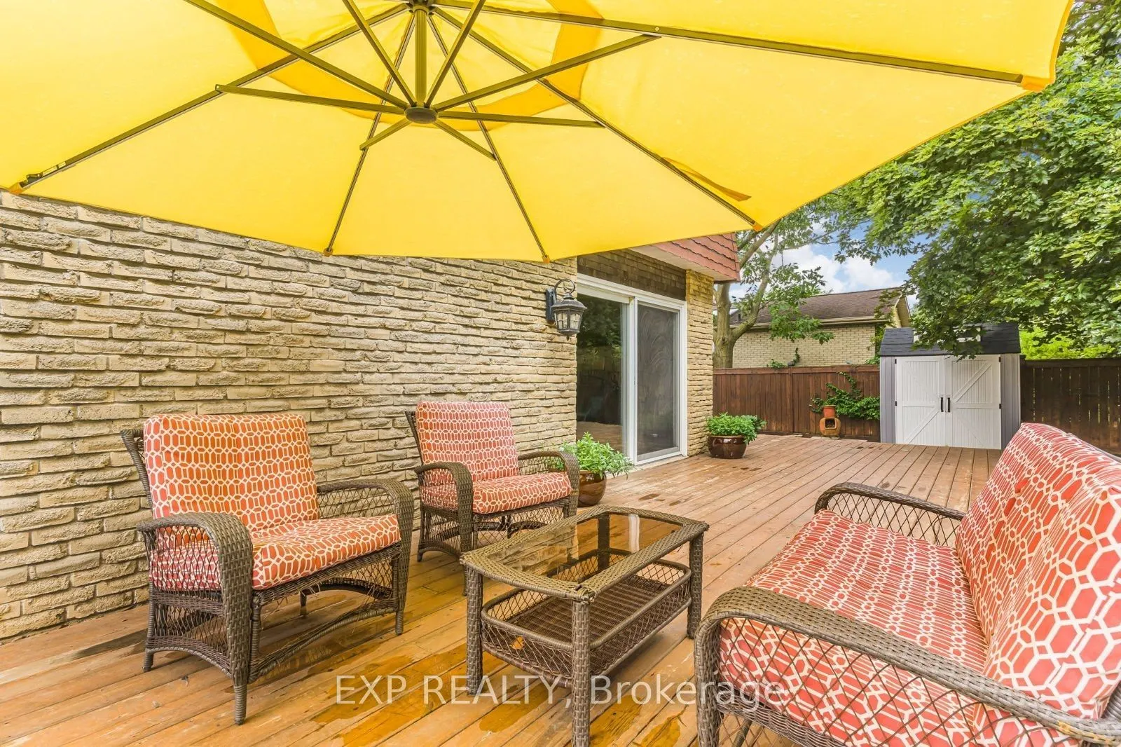 37 Kenninghall Boulevard