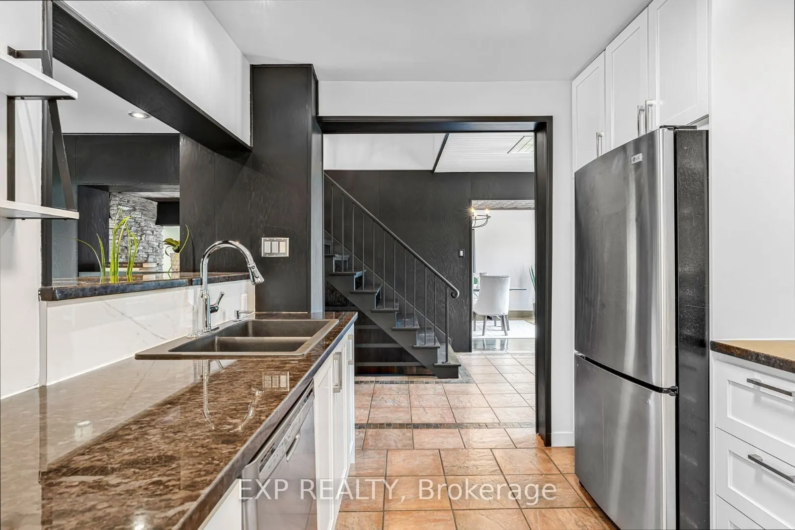37 Kenninghall Boulevard