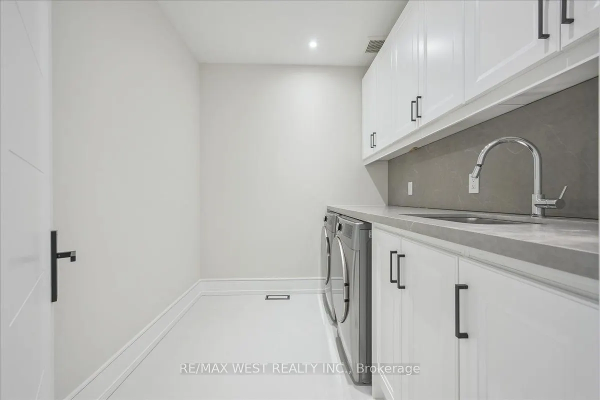 12B Foch Avenue