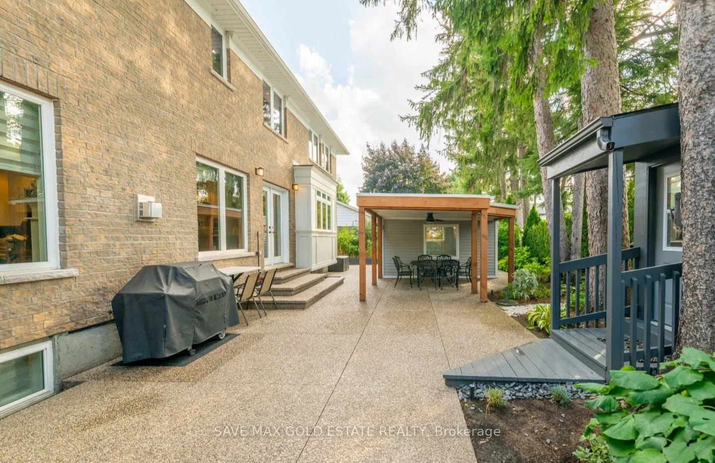 1193 Tisdale Street