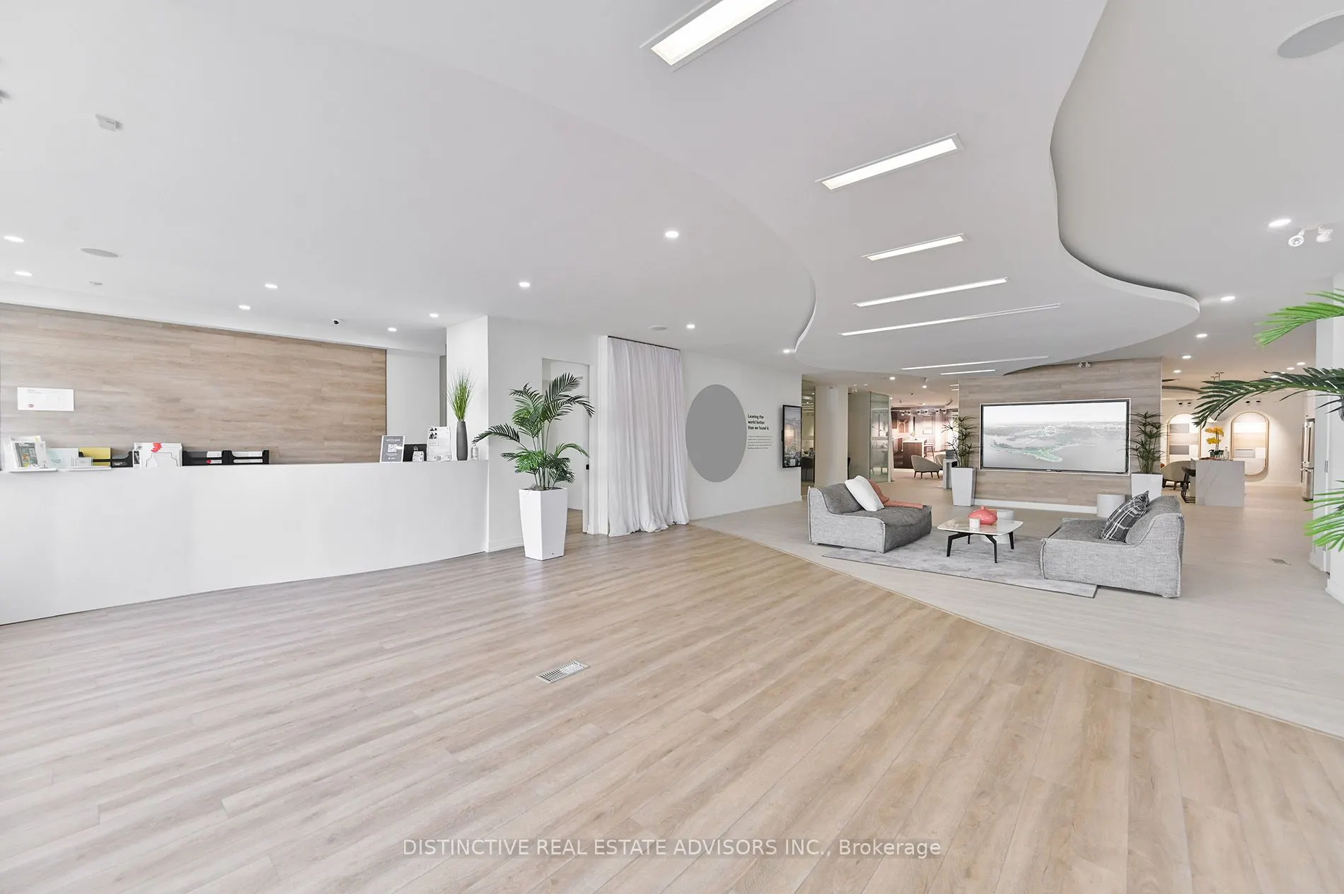 3605 Lake Shore Boulevard W