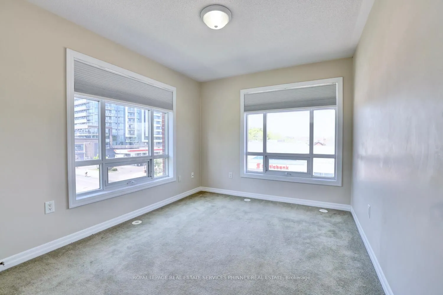 165 Lakeshore Road E, #11