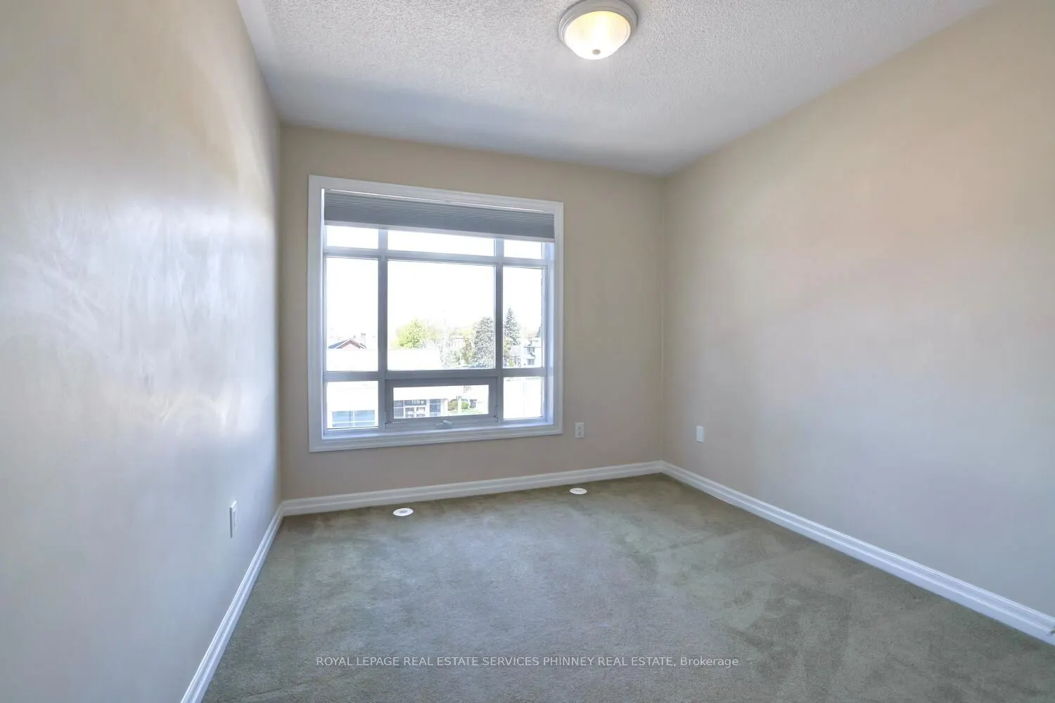 165 Lakeshore Road E, #11