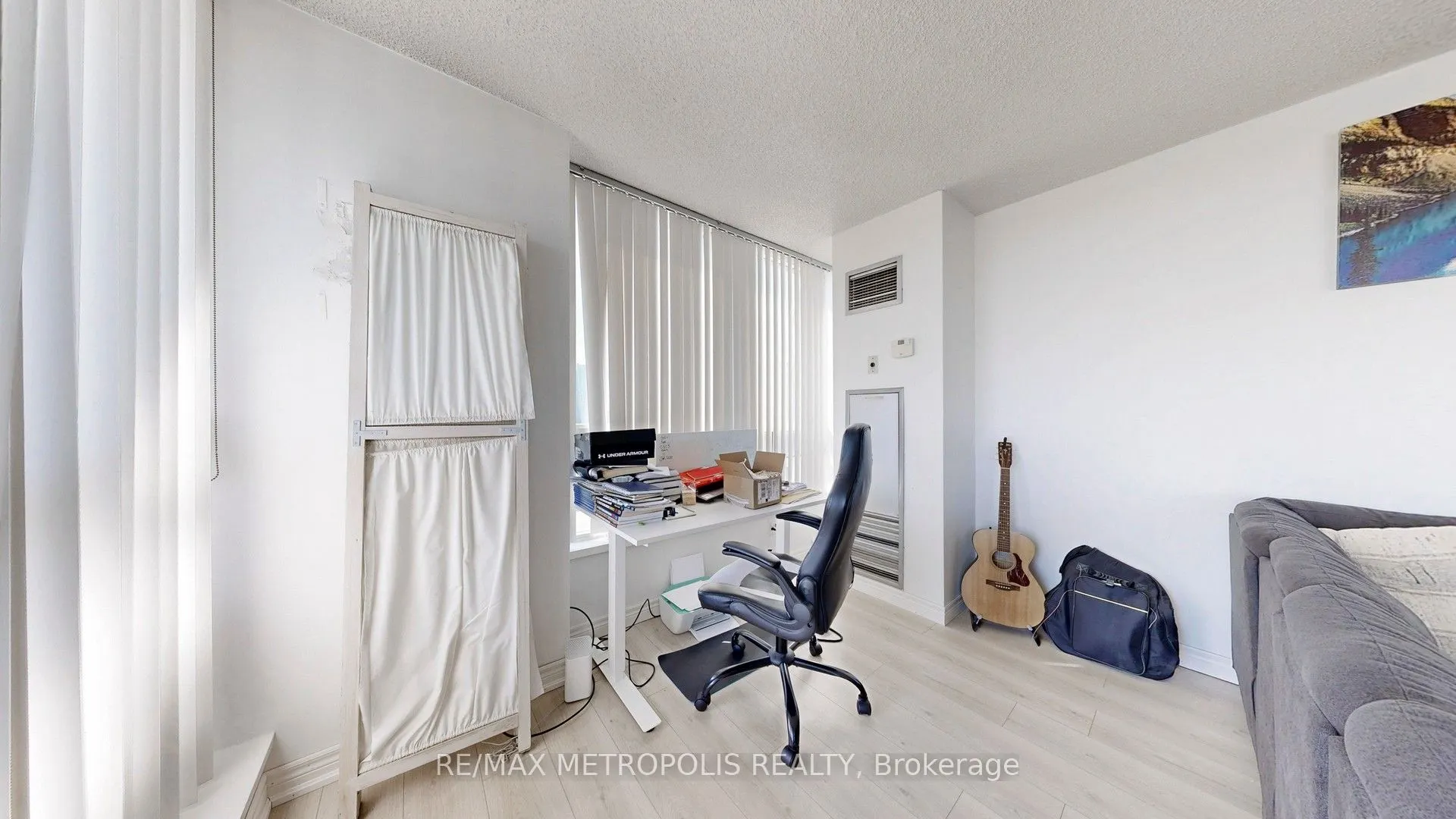 75 King Street E, #1512