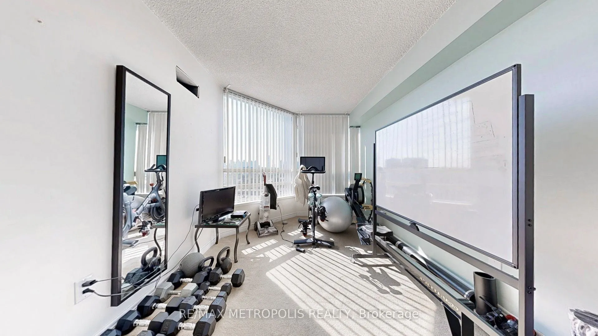 75 King Street E, #1512