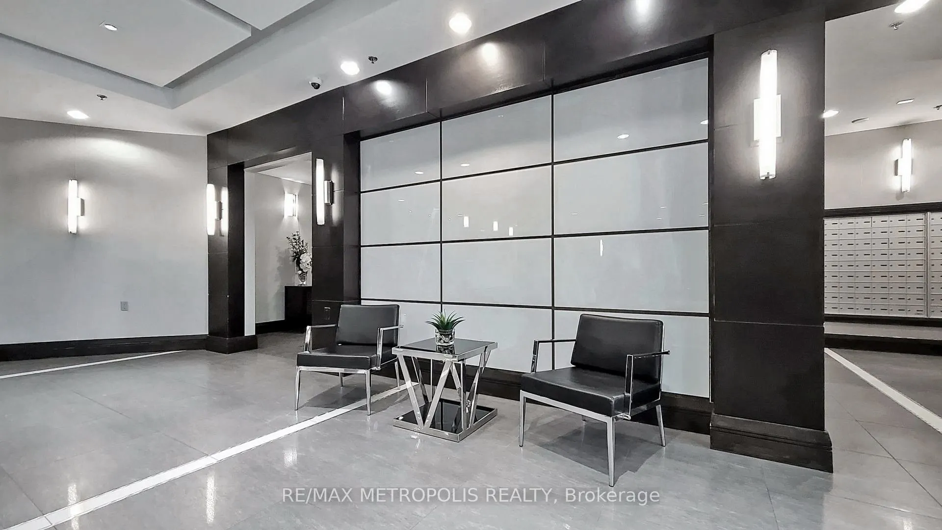 75 King Street E, #1512