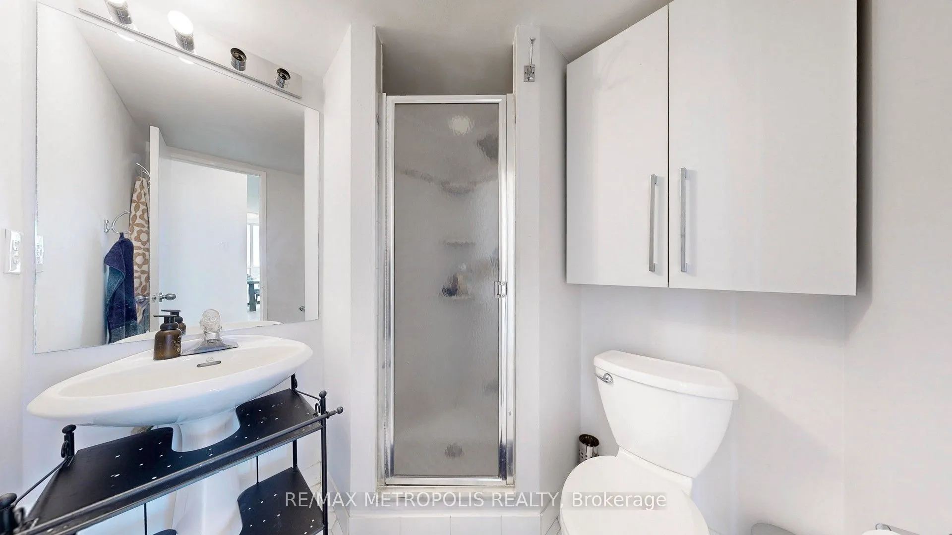 75 King Street E, #1512