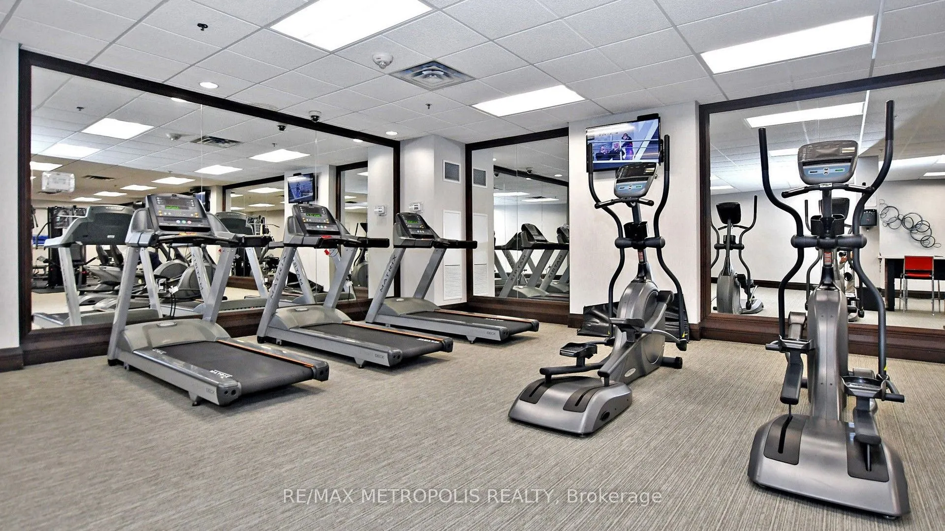 75 King Street E, #1512