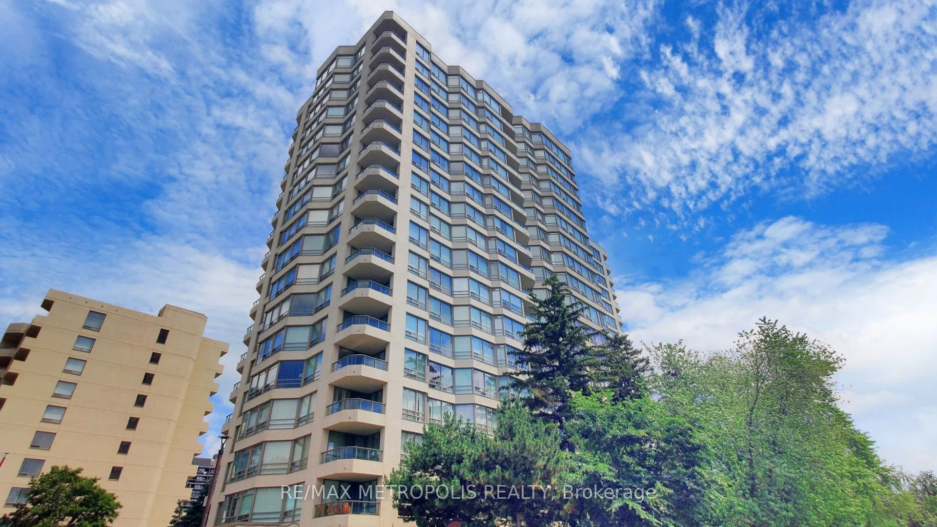75 King Street E, #1703
