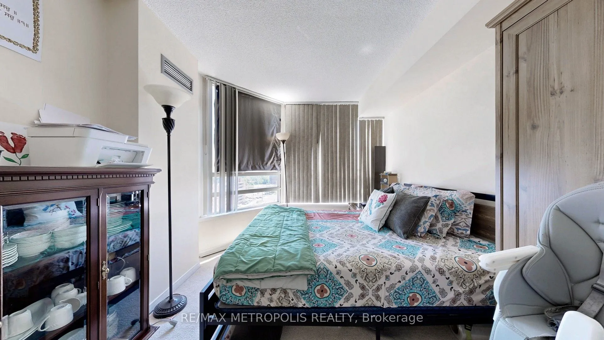 75 King Street E, #1202