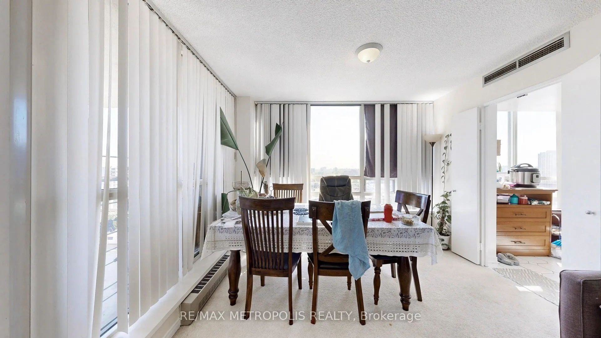 75 King Street E, #1202