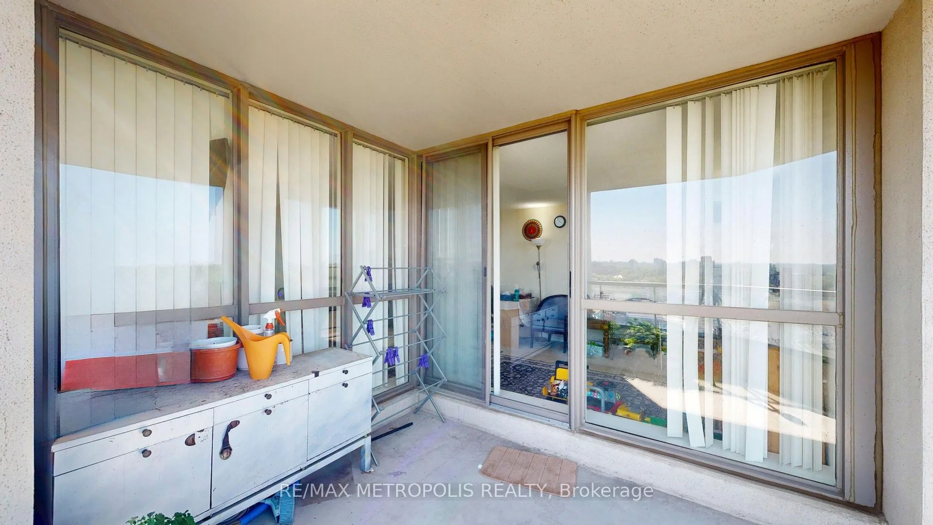 75 King Street E, #1202