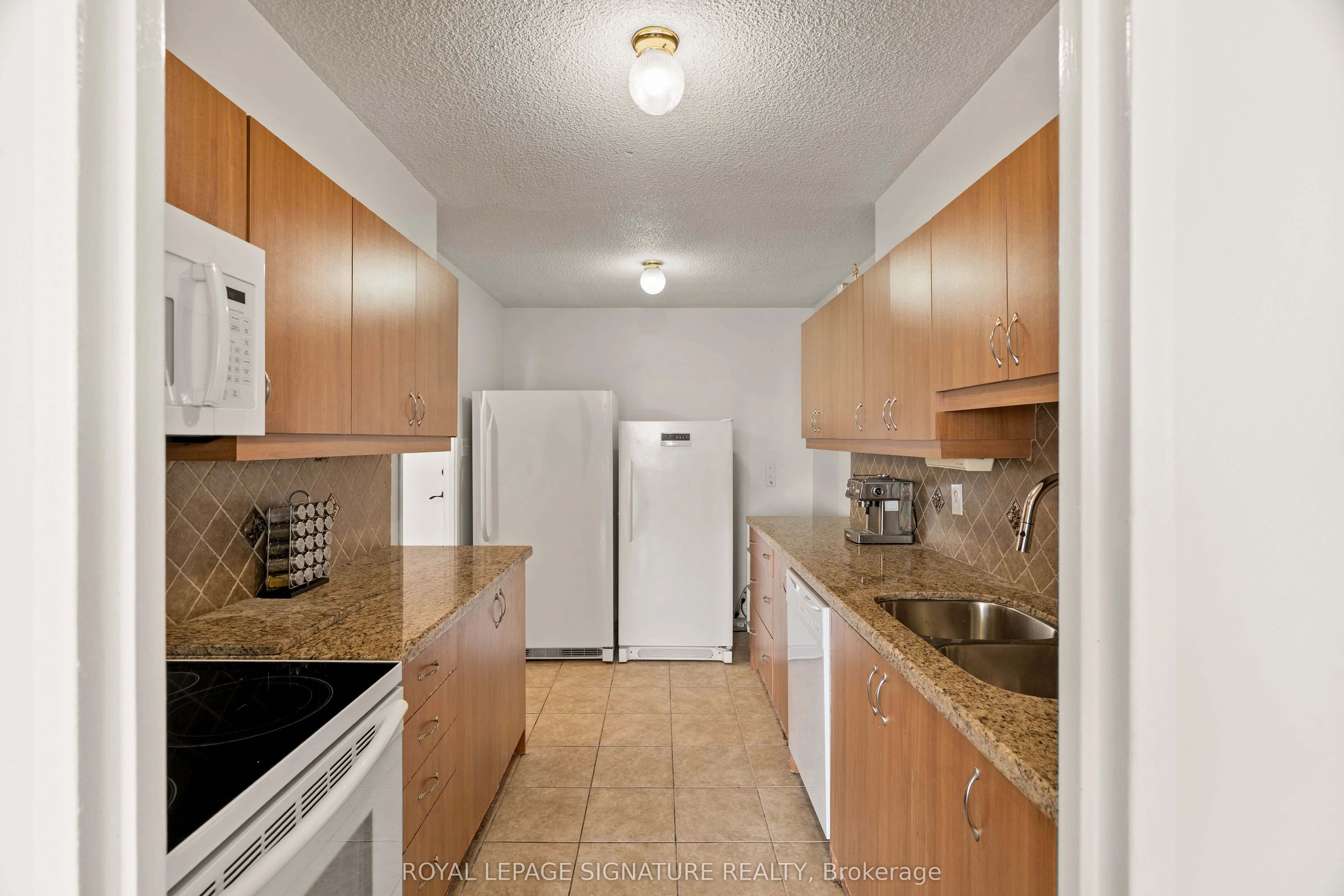 40 Panorama Court, #1411