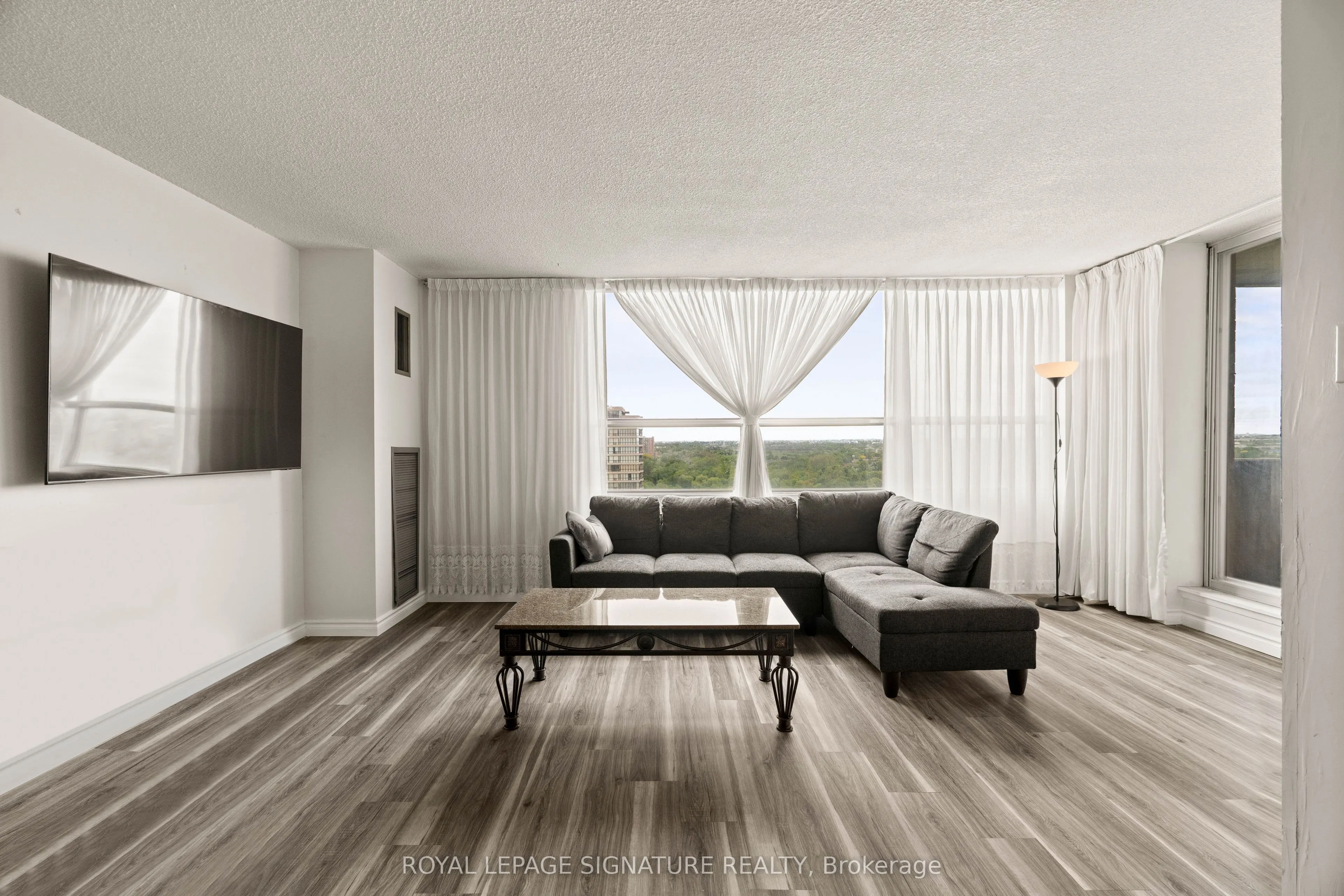 40 Panorama Court, #1411