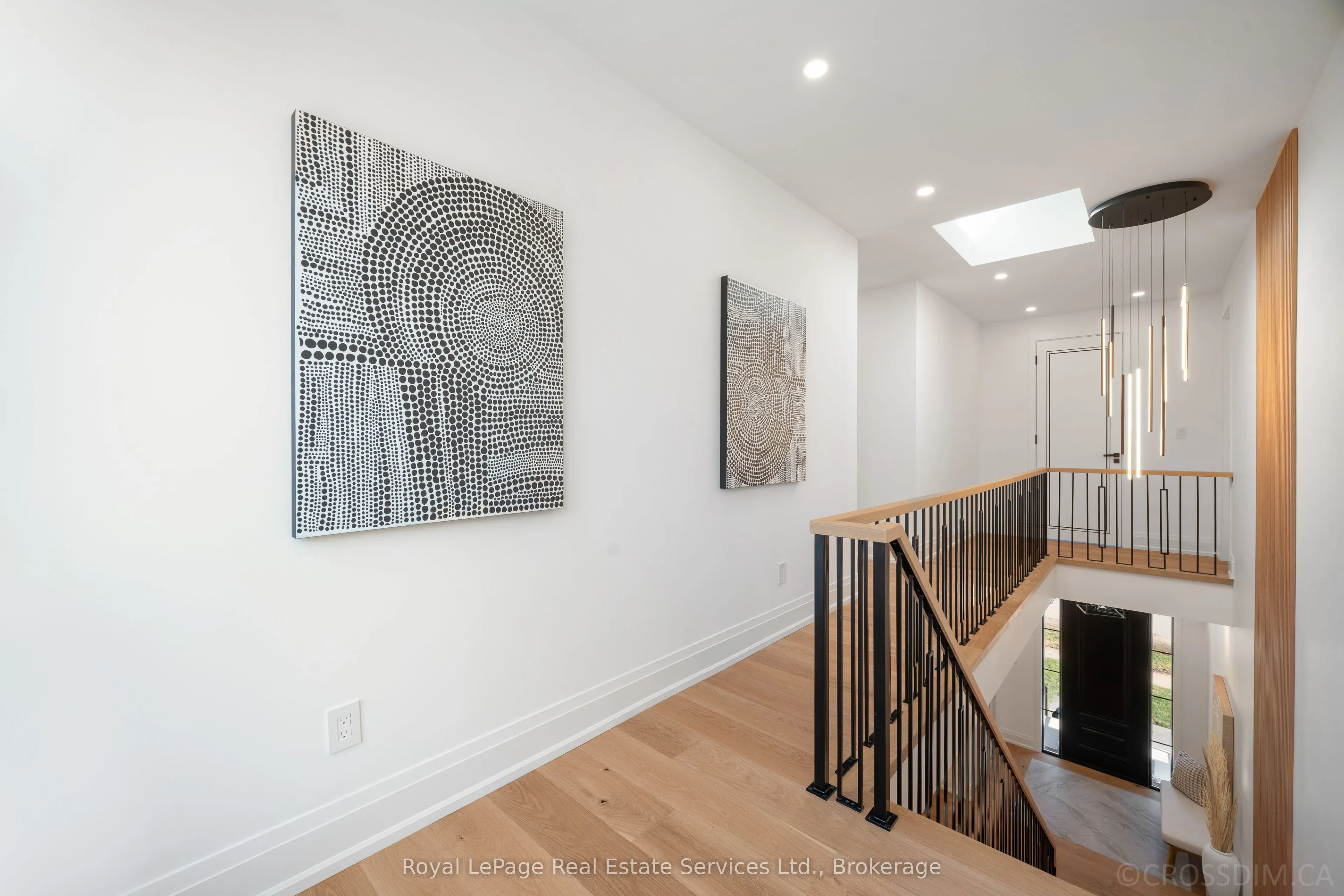 480 Scarsdale Crescent