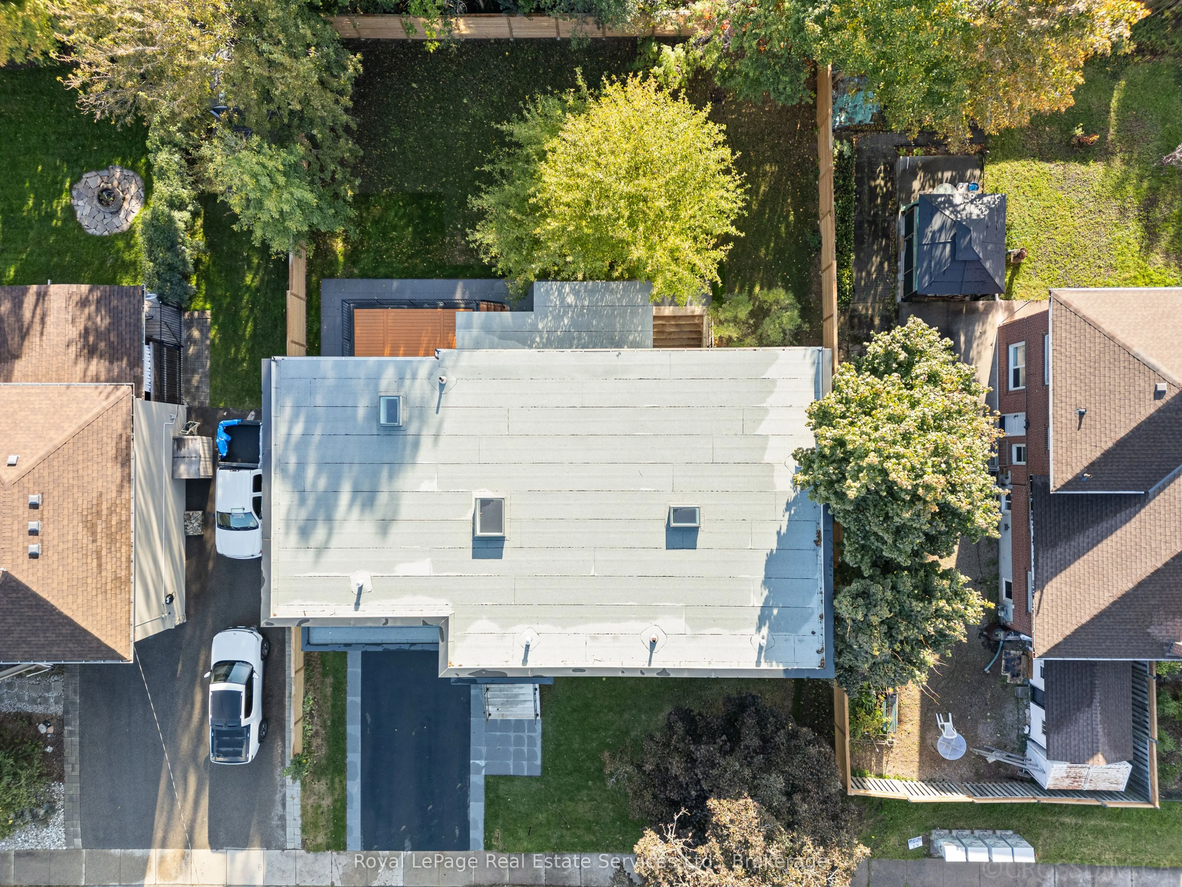 480 Scarsdale Crescent